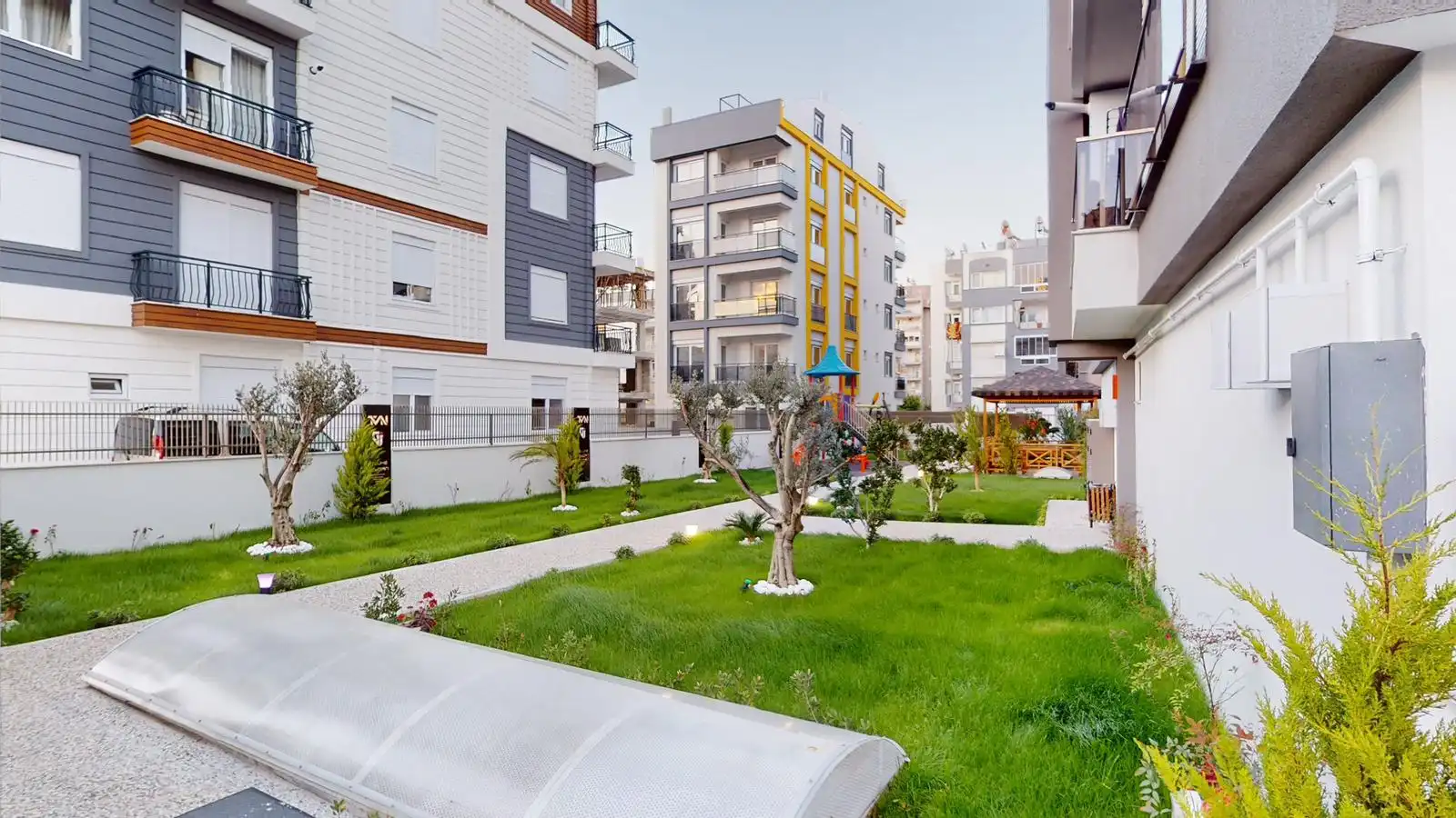 Изображение Просторный современный дублекс 4+1 в самом центре Анталии